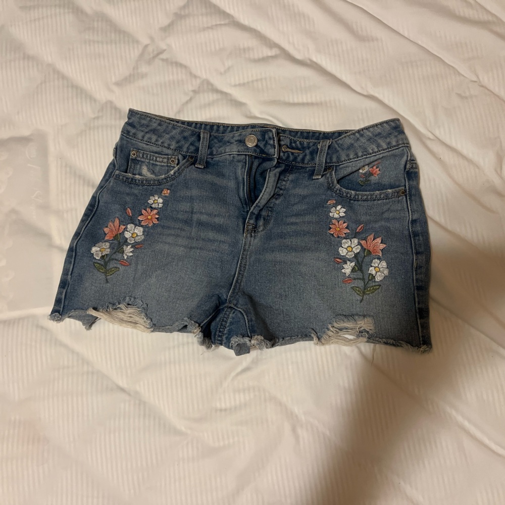 Trendy Jean shorts